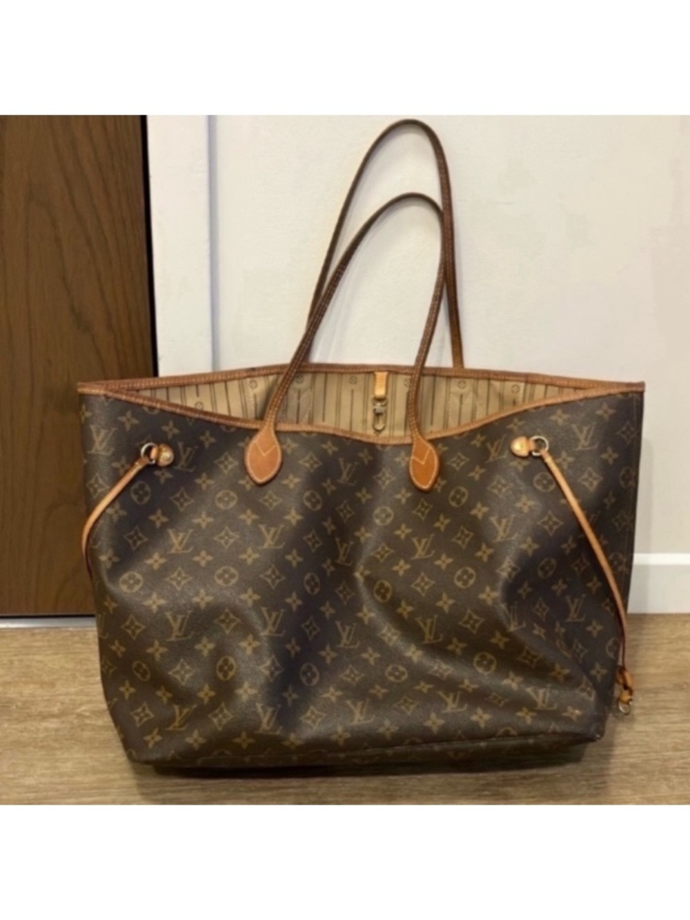 Louis Vuitton monogrammed Neverfull GM tote bag